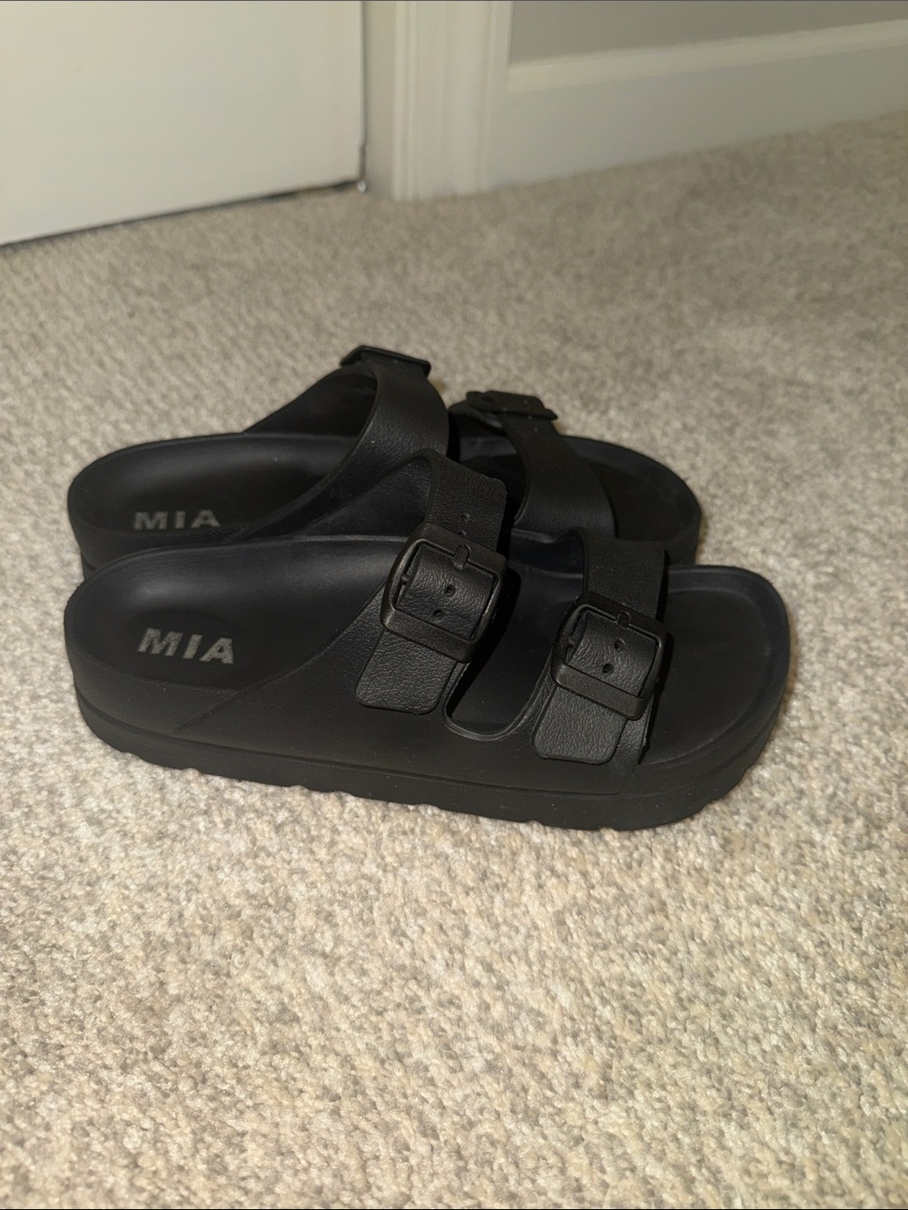 MIA Rubber Platform Sandals